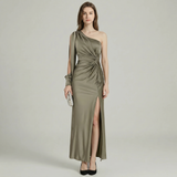 Vestido Maxi de Cetim com Fenda a Uma Manga