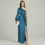 Vestido Maxi de Cetim com Fenda a Uma Manga